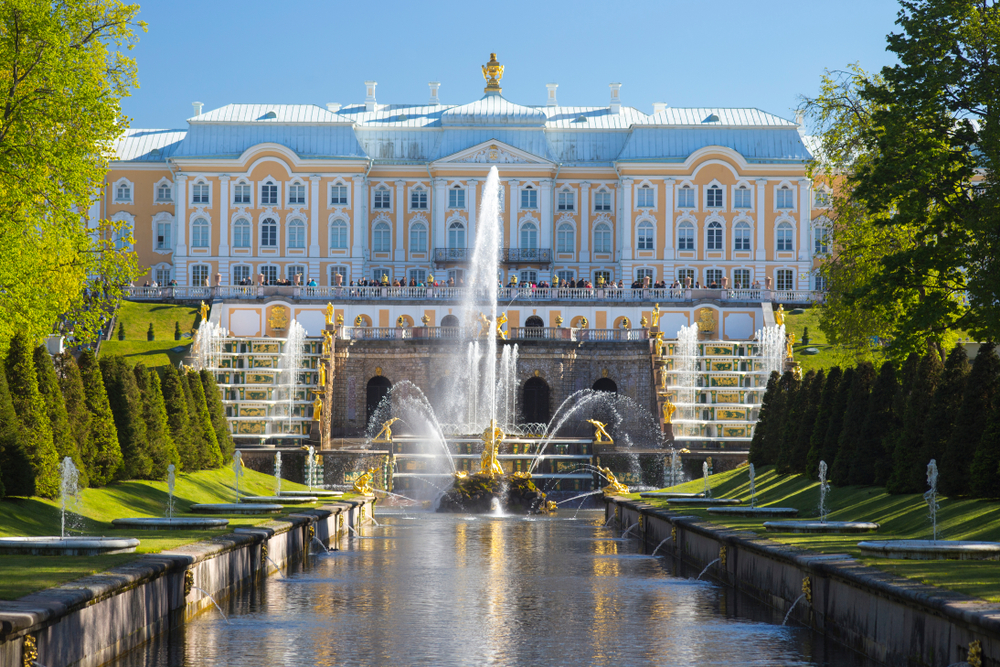 Residenza imperiale di Peterhof 