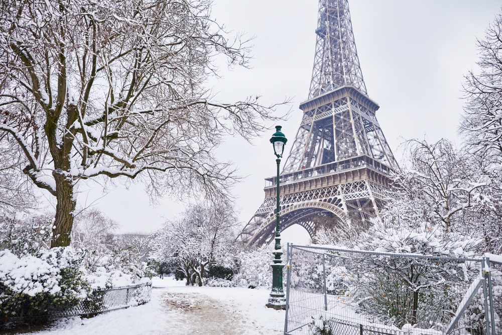 Neve a Parigi